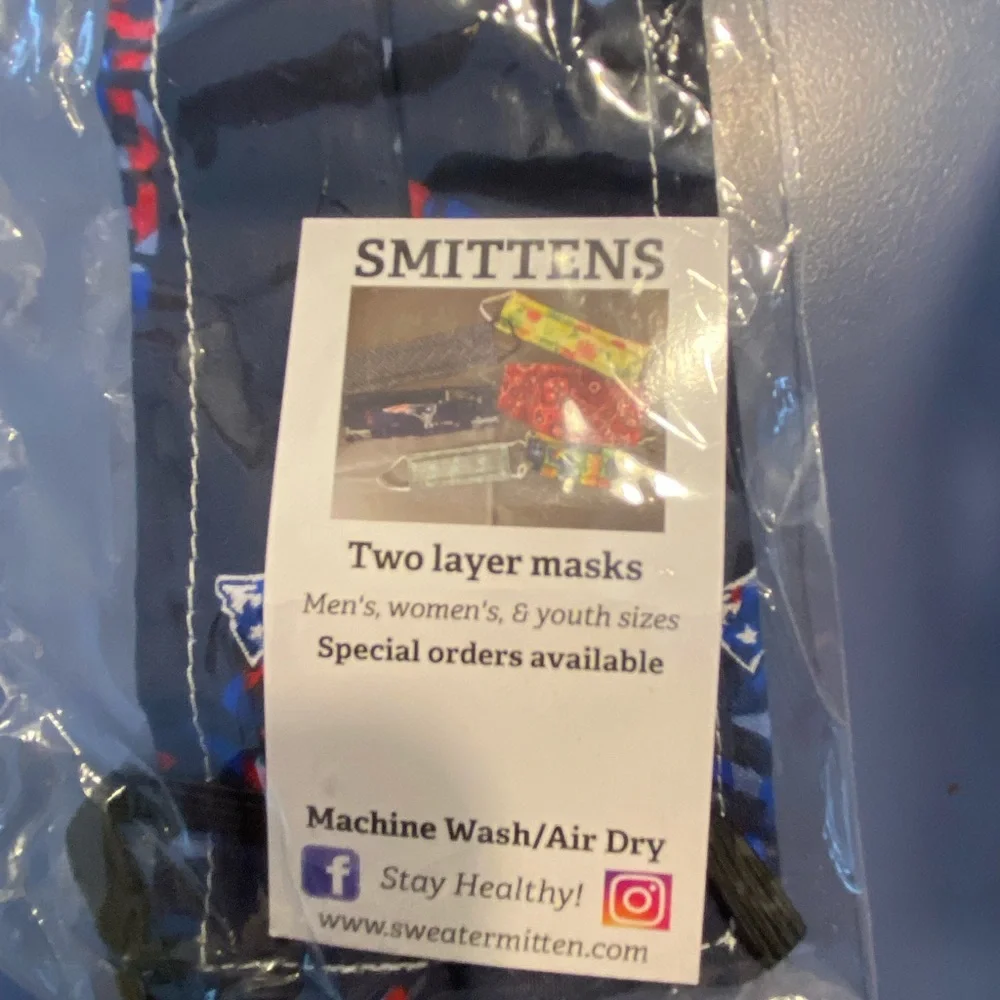 Reebok Patriots Ear Warmers and Smittens Patriots Face Mask